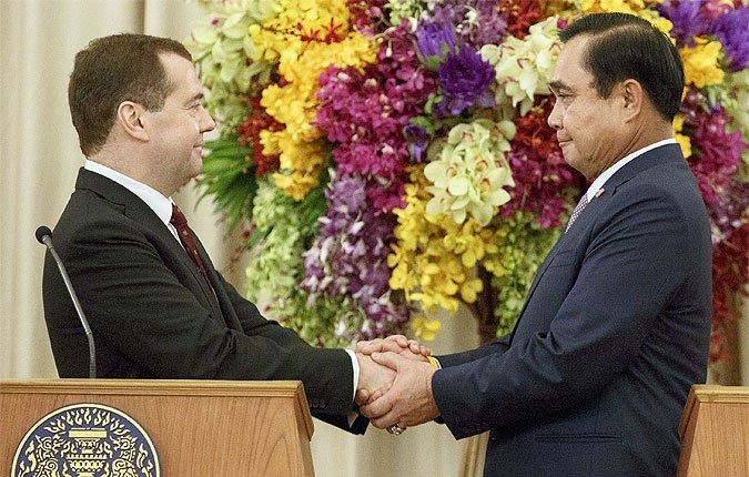 Мантуров: Таиланд может подать заявку о зоне свободной торговли с ЕАЭС до конца 2015 года.