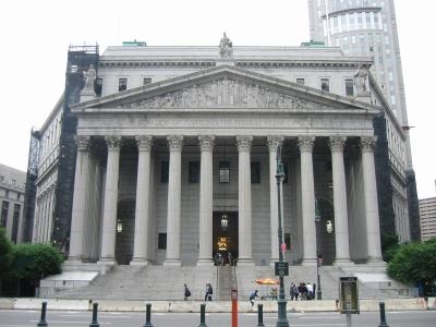 Суд в США обязал JPMorgan выплатить более $50 млн Блаватнику.